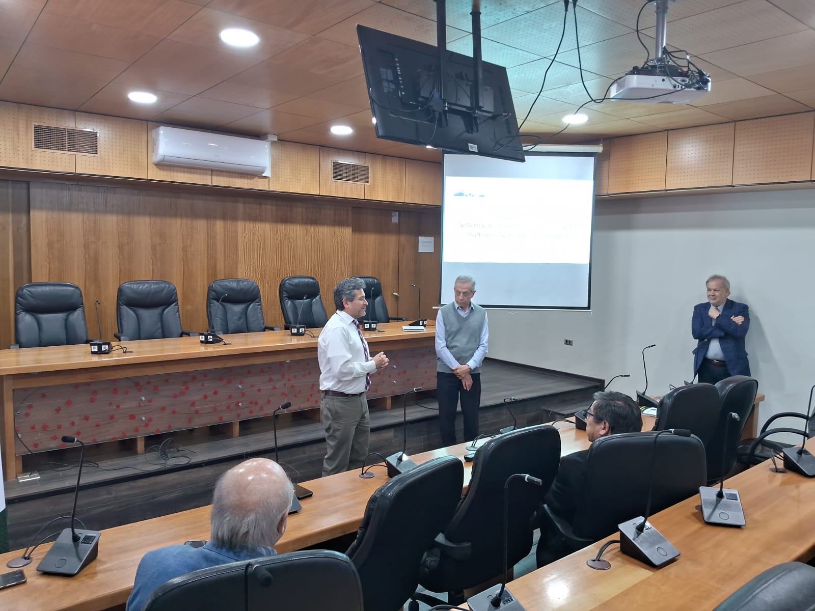 Proyecto FIC-R «Sistema de Incentivos para el Capital Humano Avanzado en Atacama” ingresó en su etapa final